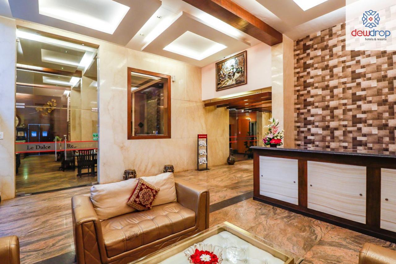 Dewdrop Le Seasons Beach Resort Калангут Экстерьер фото